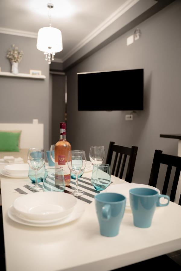 Luxury Down Town Apartment Bucharest Exterior photo