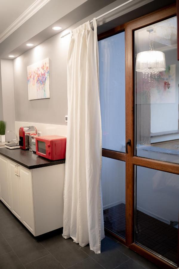Luxury Down Town Apartment Bucharest Exterior photo